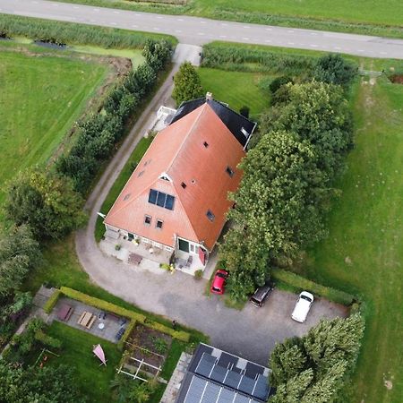 Bed and Breakfast De Stjelp Pleats Lemmer Exterior foto