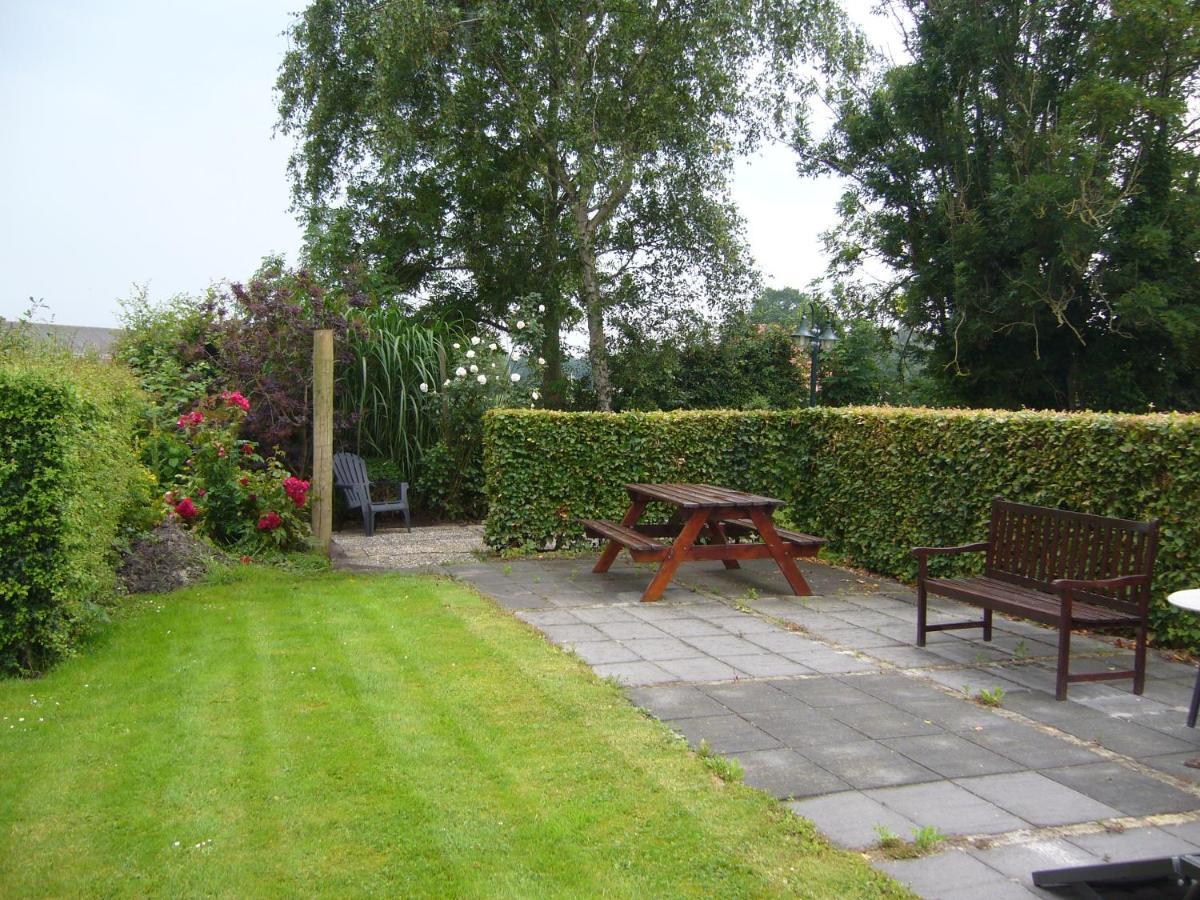 Bed and Breakfast De Stjelp Pleats Lemmer Exterior foto