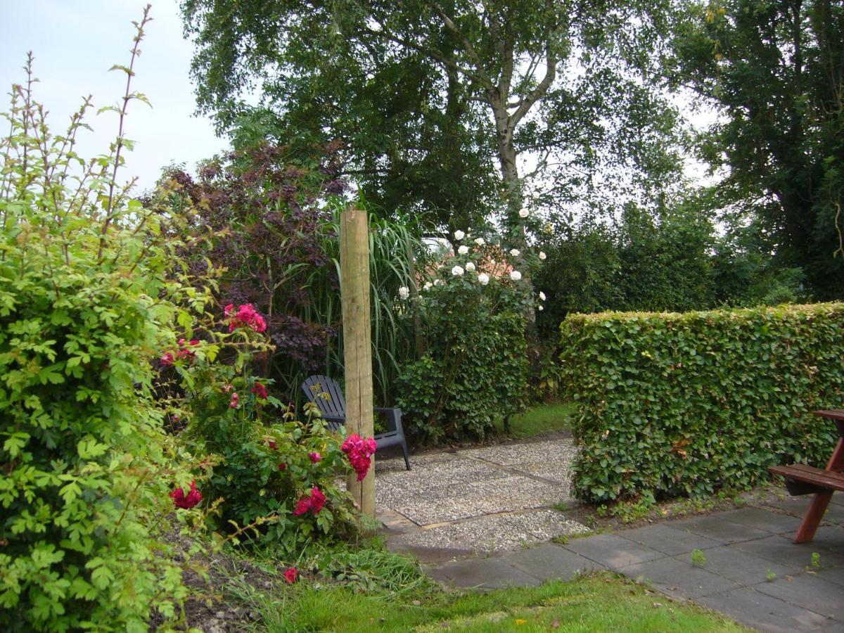 Bed and Breakfast De Stjelp Pleats Lemmer Exterior foto