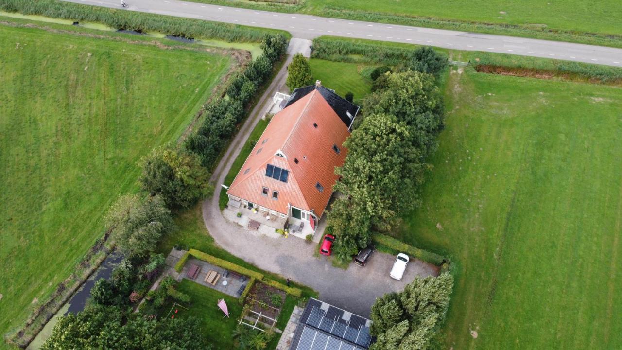 Bed and Breakfast De Stjelp Pleats Lemmer Exterior foto