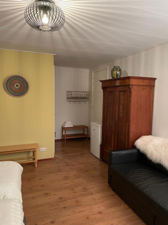 Bed and Breakfast De Stjelp Pleats Lemmer Exterior foto